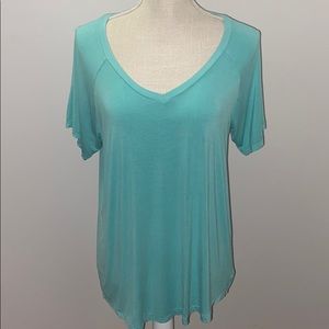 | american eagle | soft & sexy v-neck tee